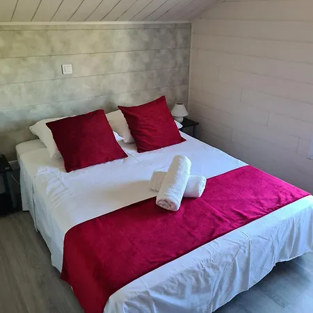 La Maneliere 1 Familial De Campagne A 10 Min Du Puy Dufou Сasa de vacaciones Saint-Michel-Mont-Mercure